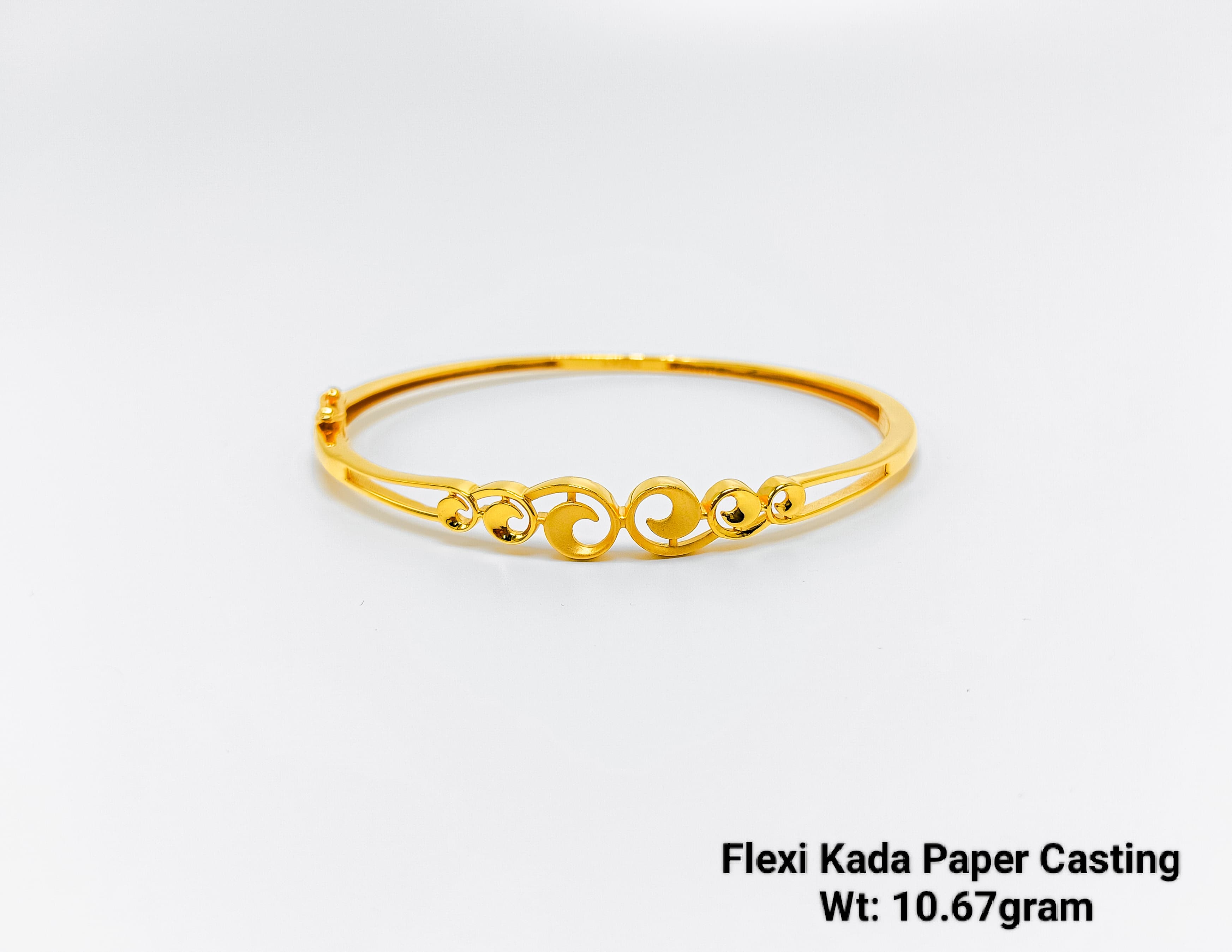 Elegant Swirl Motif Flexi Kada – 10.67 Gram