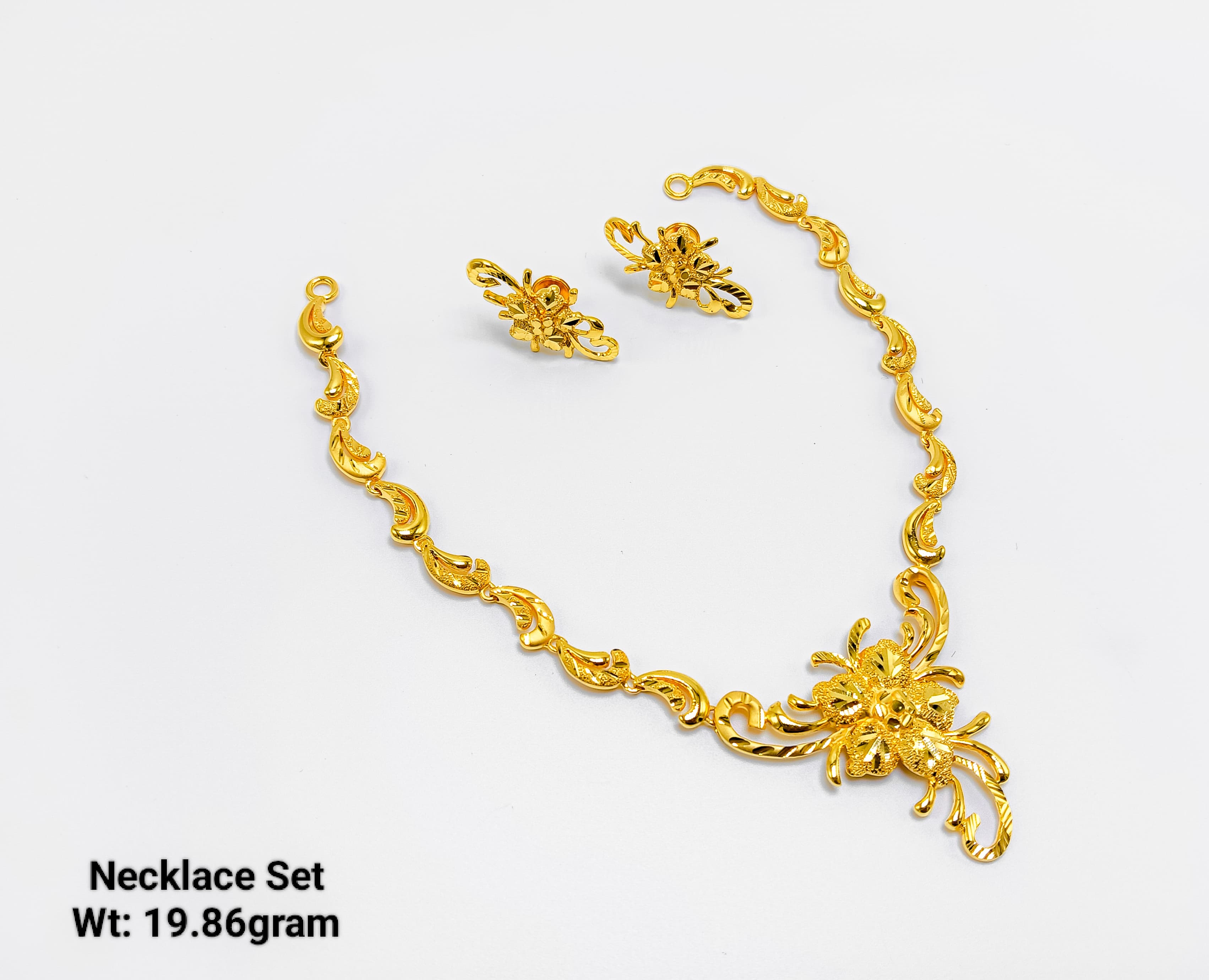 22K Gold Ladies Floral Scroll Designer Necklace Set – 19.86 Grams